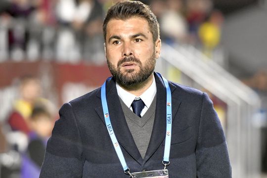 Adrian Mutu (44 de ani), antrenorul celor de la Rapid, ar fi dorit pe banca italienilor de la Salernitana, locul 16 în clasamentul din Serie A.