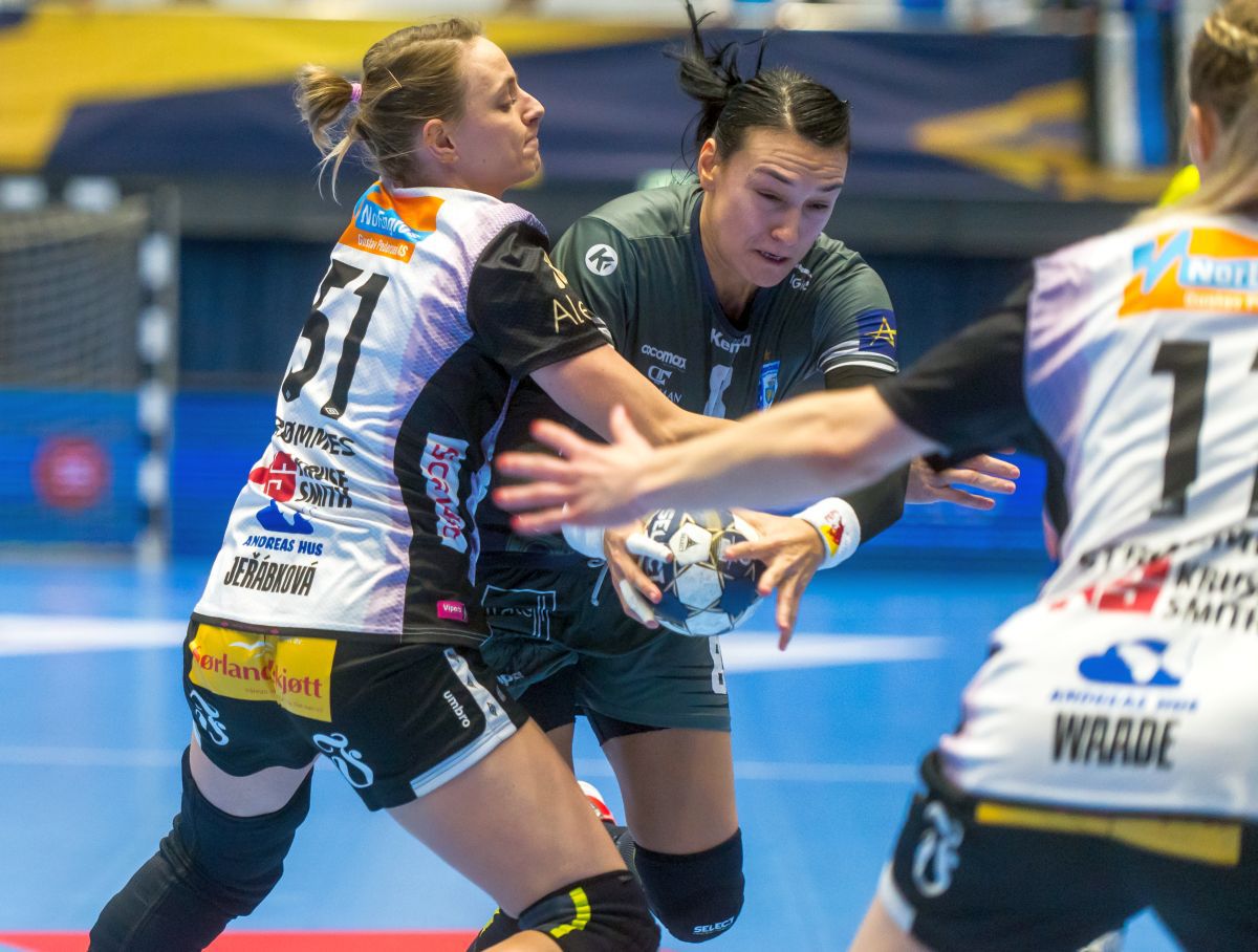 CSM București - Vipers, regal în „Polivalentă”