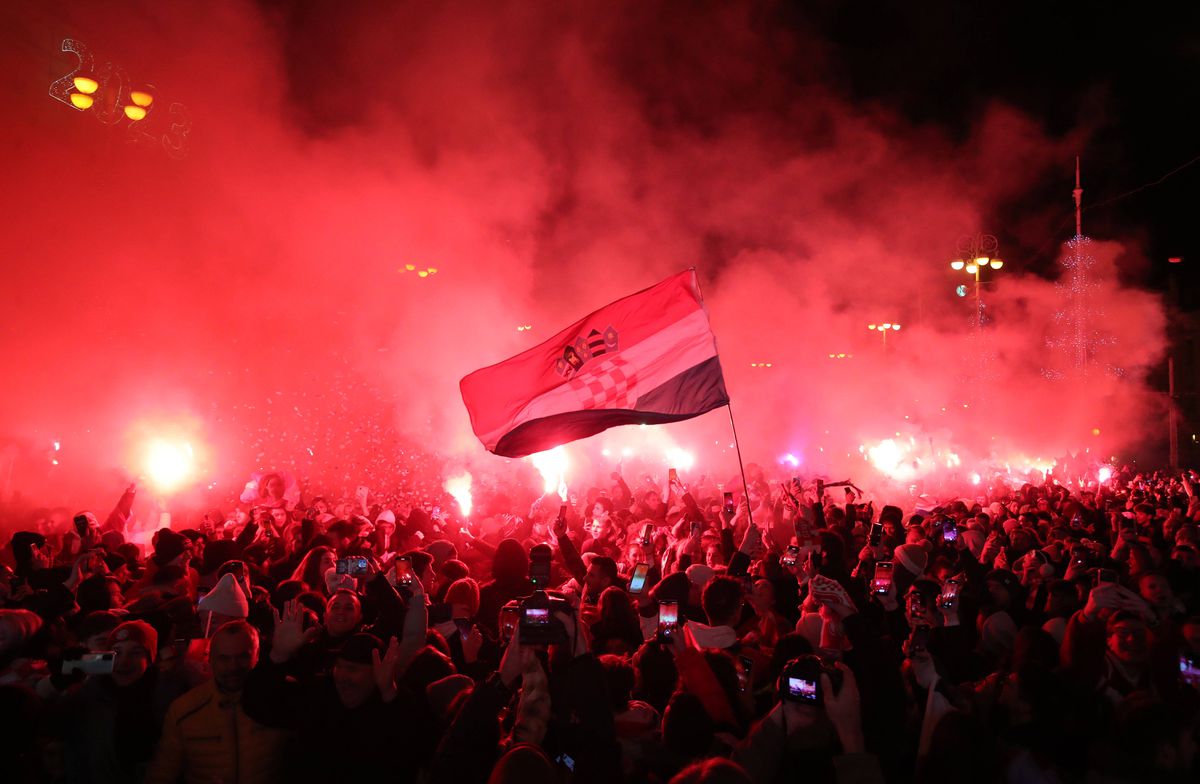 Fanii croați au sărbătorit la Zagreb