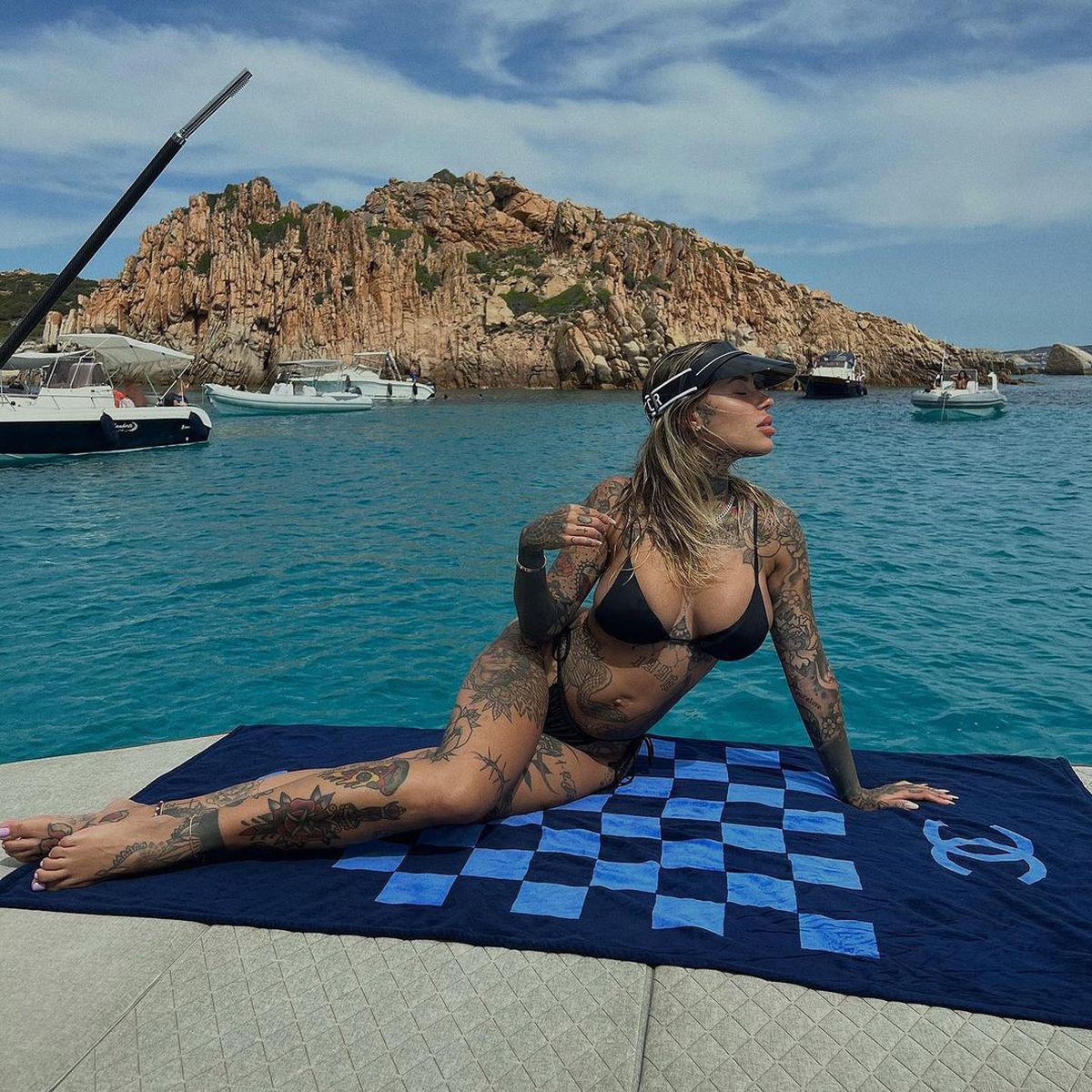 Și-a luat în brațe iubita după victoria cu Argentina, dar ce i-a spus a lăsat-o mască pe femeie: „Aveam grijă de el ca de un bebeluș”