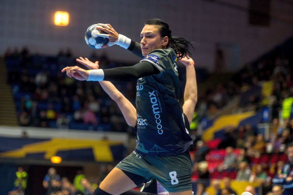 CSM București - Vipers, regal în „Polivalentă”