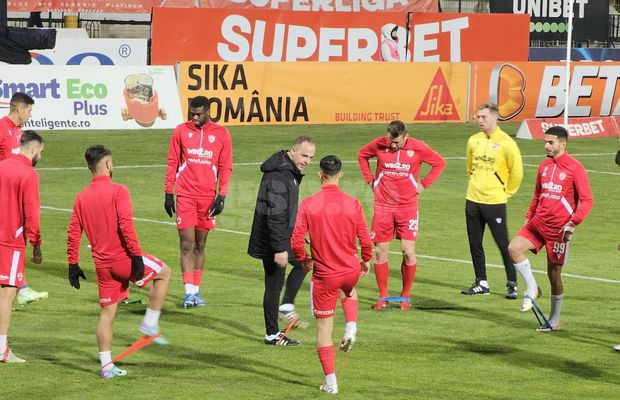 Omul lui Kopic se implică tot mai mult la Dinamo » Detaliul surprins de GSP la meciul cu Botoșani