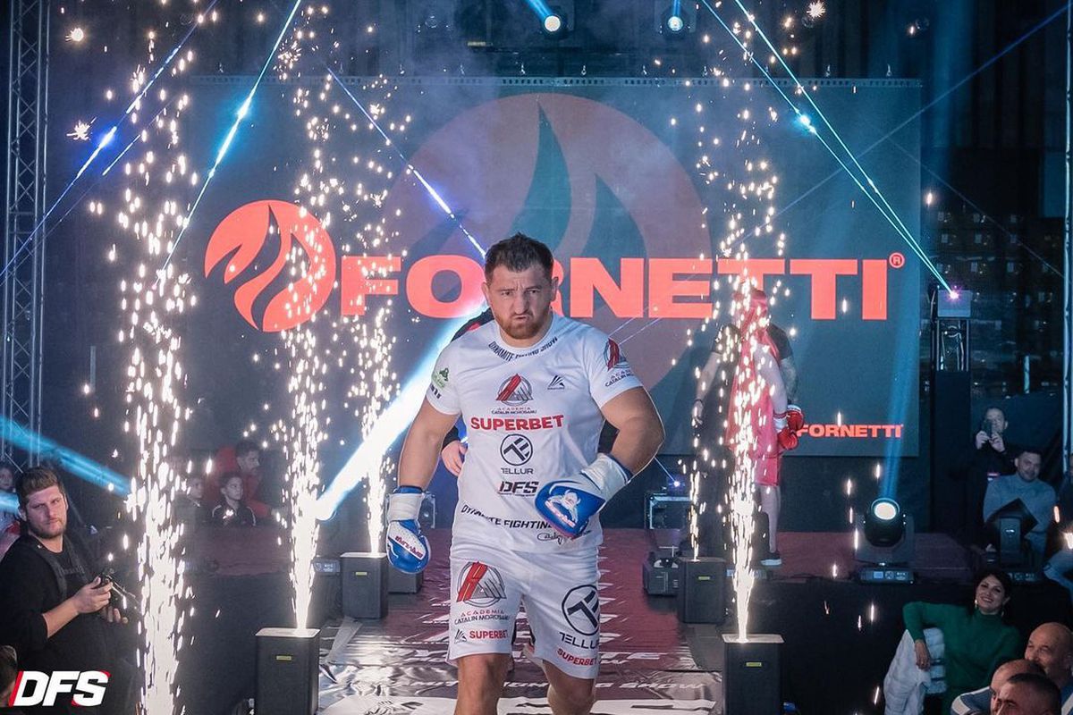 Cătălin Moroșanu s-a întors în ring pentru un meci special » A „luptat” cu un tânăr care și-a revenit după ce „acum 5 ani avea 0,001 șanse de supraviețuire”