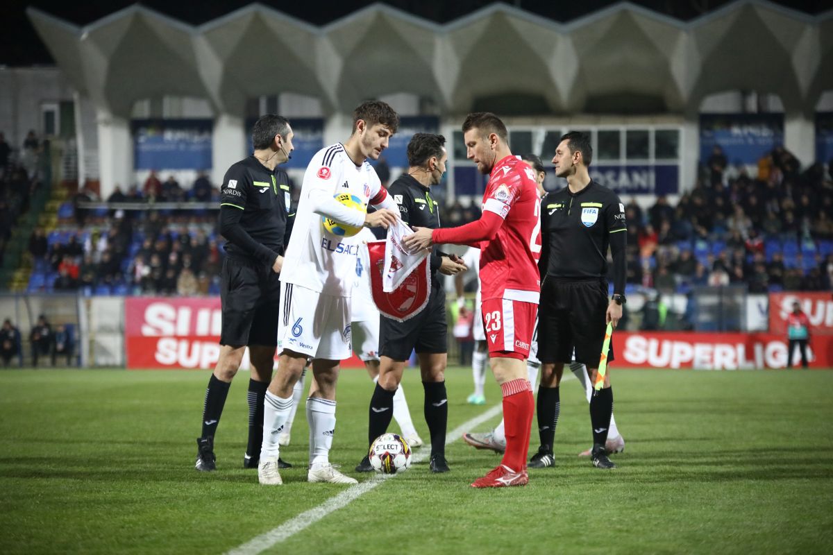 FC Botoșani - Dinamo, 18 decembrie 2023 / FOTO: Ionuț Tabultoc