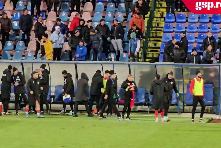 FC Botoșani - Dinamo  0-2. Zeljko Kopic, antrenorul „câinilor”, a plecat direct la vestiar după finalul meciului.