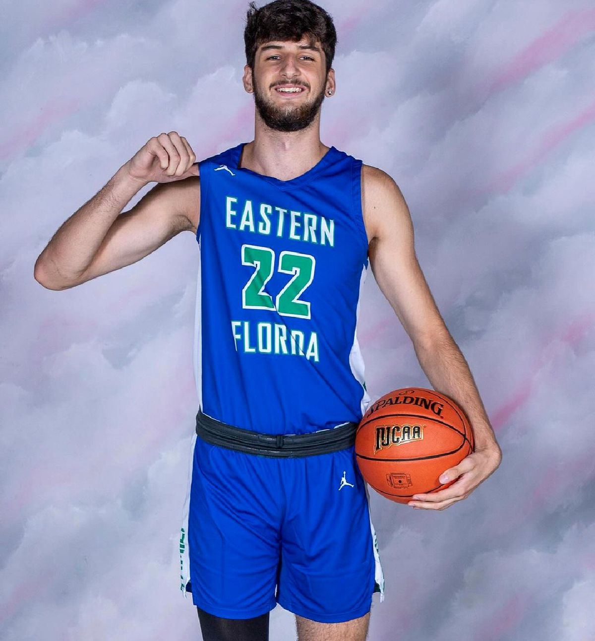 Povestea spectaculoasă a fiului antrenorului de la Dinamo » Joacă baschet în SUA, dar și-a descoperit total întâmplător vocația: până la 13 ani, a făcut alt sport!