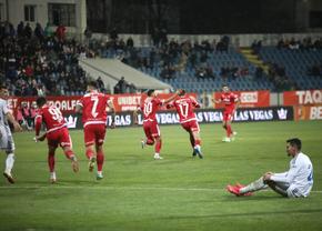 „Am fost șocat când am văzut lista de achiziții” » Detalii din staff-ul lui Dinamo: „7-8 jucători pleacă”