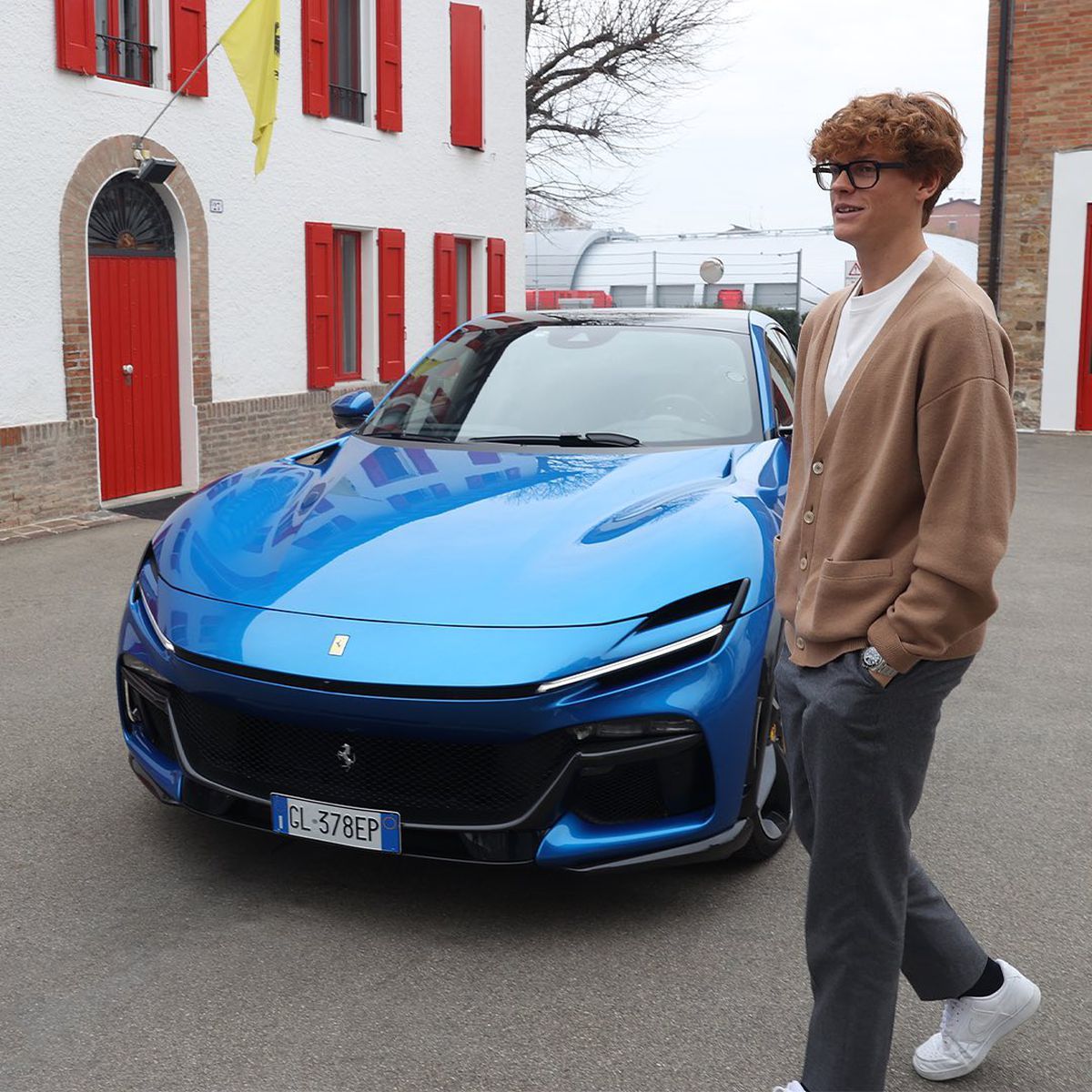 Jannik Sinner și-a îndeplinit un vis: a făcut câteva tururi la volanul unui Ferrari » „A fost ceva emoționant”