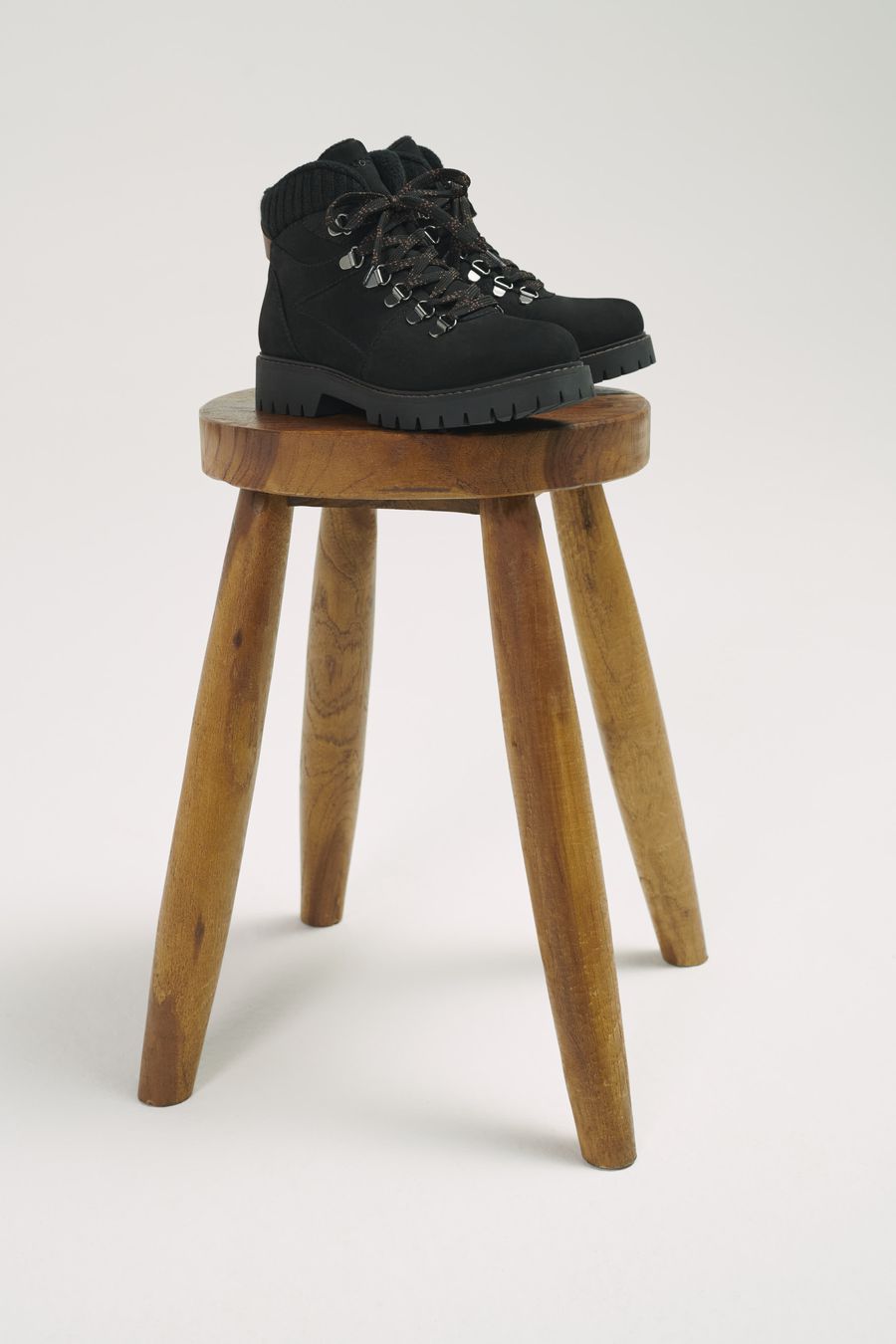 De ce merită să ai ghete pentru bărbați în garderoba ta?