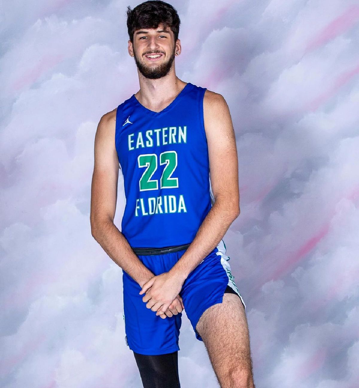 Povestea spectaculoasă a fiului antrenorului de la Dinamo » Joacă baschet în SUA, dar și-a descoperit total întâmplător vocația: până la 13 ani, a făcut alt sport!