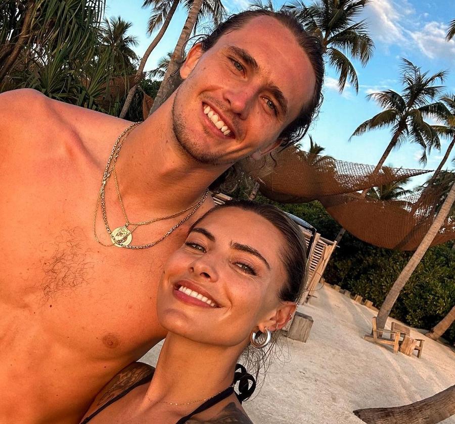 Alexander Zverev și Sophia Tomalla vacanță în Maldive Foto: Instagram Alexander Zverev și superstiția din timpul Roland Garros » Cine stă în loja lui și cine lipsește