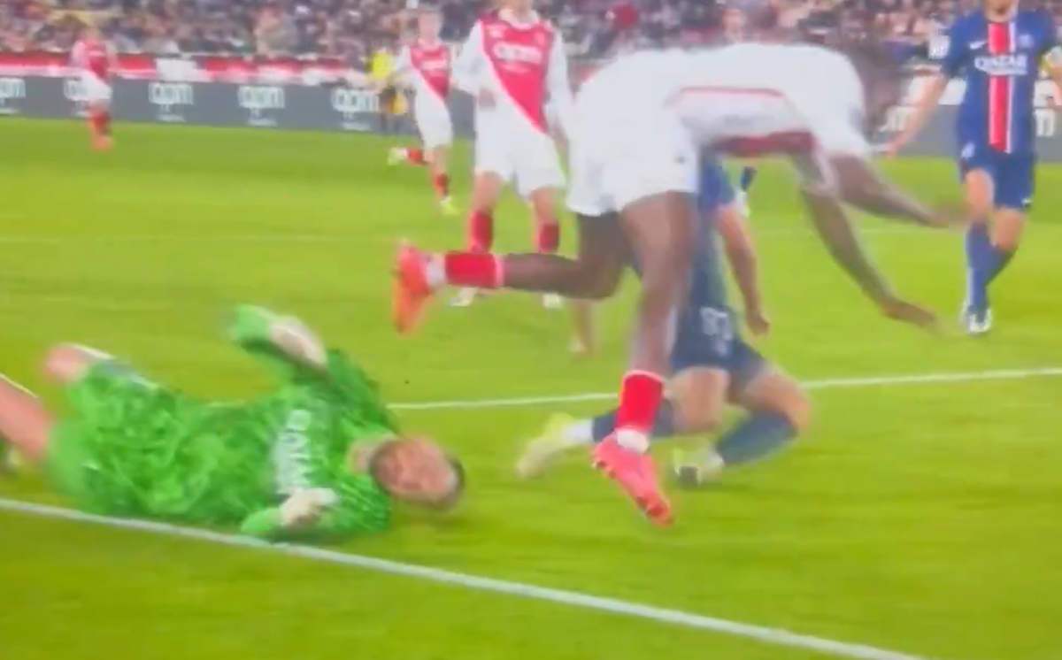 Diagnosticul primit de Gianluigi Donnarumma și o imagine tulburătoare: i-au aplicat de urgență 10 copci!