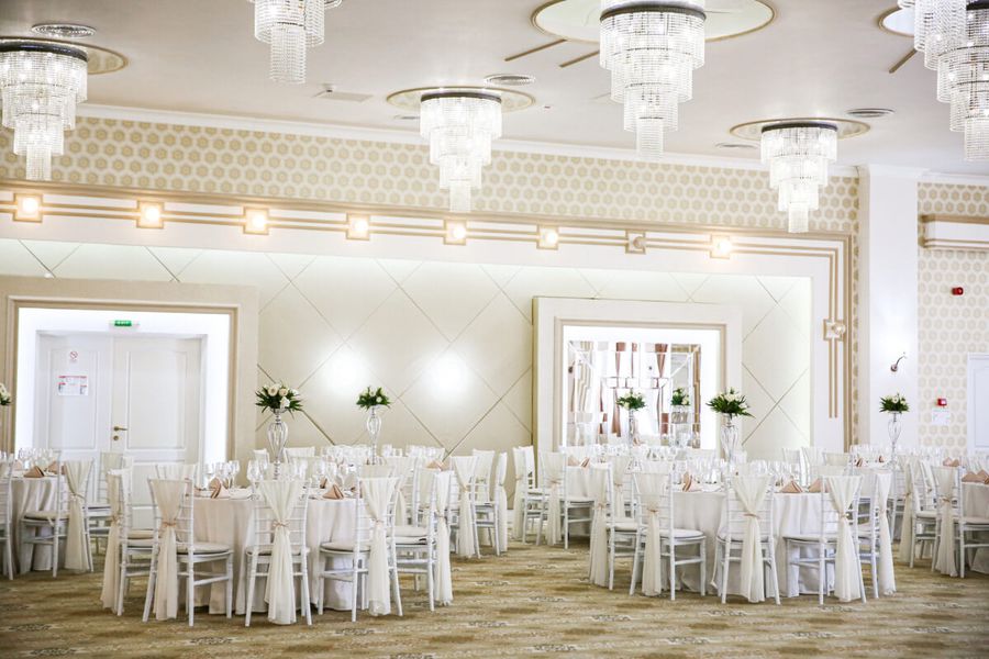 Eleganță, stil și confort în București: Alege Best Ballroom, American Ballroom și Hotel Yasu