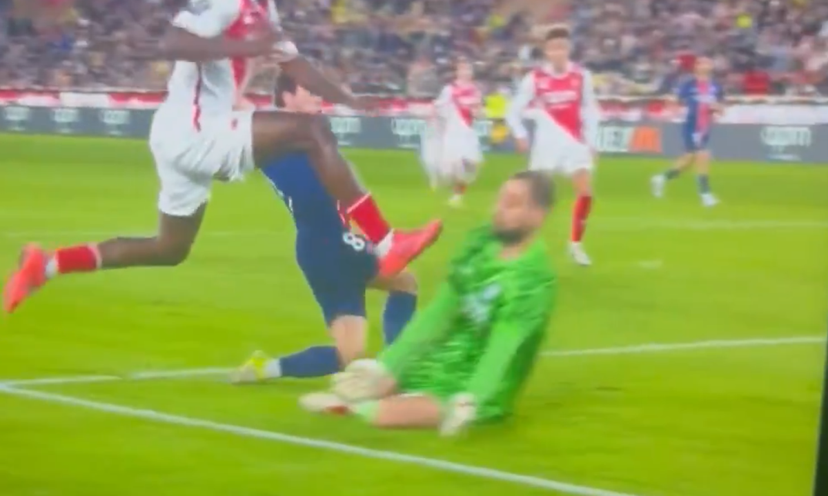 Diagnosticul primit de Gianluigi Donnarumma și o imagine tulburătoare: i-au aplicat de urgență 10 copci!