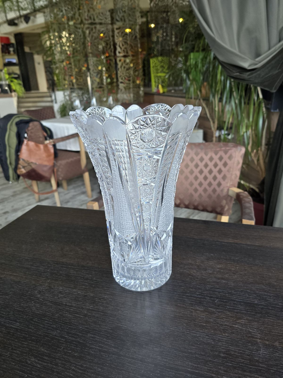 Primul trofeu de „Fotbalistul Anului” din istoria Gazetei e la loc de cinste! » Soția lui Nicolae Dobrin, interviu în ziua Superlativelor: „Vă dați seama, la 19 ani cât avea?! Prețuia mult trofeele Gazetei!”