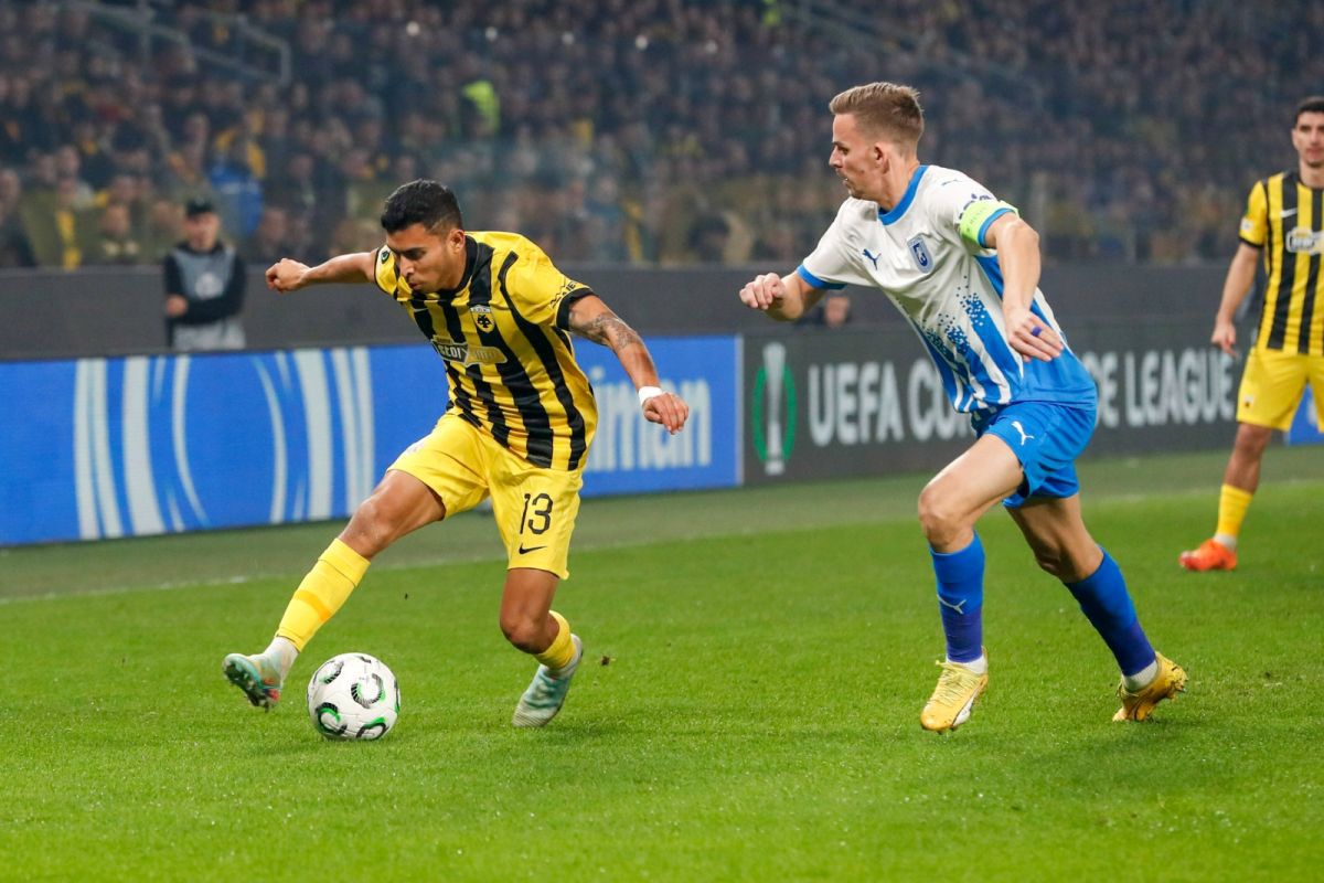 Cel mai negru COȘMAR la Atena! Universitatea Craiova A RATAT uluitor calificarea, în prelungiri cu AEK, după ce a condus cu 2-0!