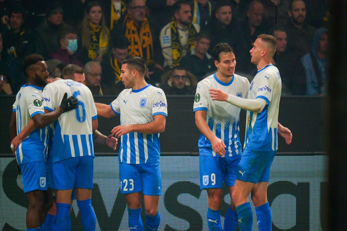 AEK Atena - Universitatea Craiova