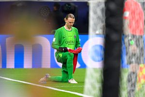 Imagini cum nu s-au mai văzut! Unde a ținut eroul lui PSG „fițuica” după care și-a „citit” adversarii la loviturile de departajare