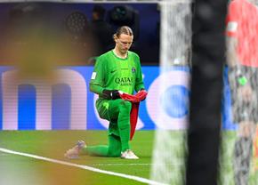 Imagini cum nu s-au mai văzut! Unde a ținut eroul lui PSG „fițuica” după care și-a „citit” adversarii la loviturile de departajare