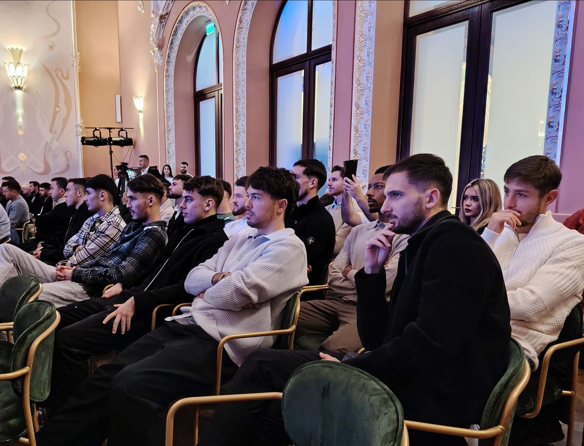 Farul și-a lansat programul de socios, Gică Popescu a dat detalii din spatele ușilor închise: „E pe biroul domnului Bolojan!”