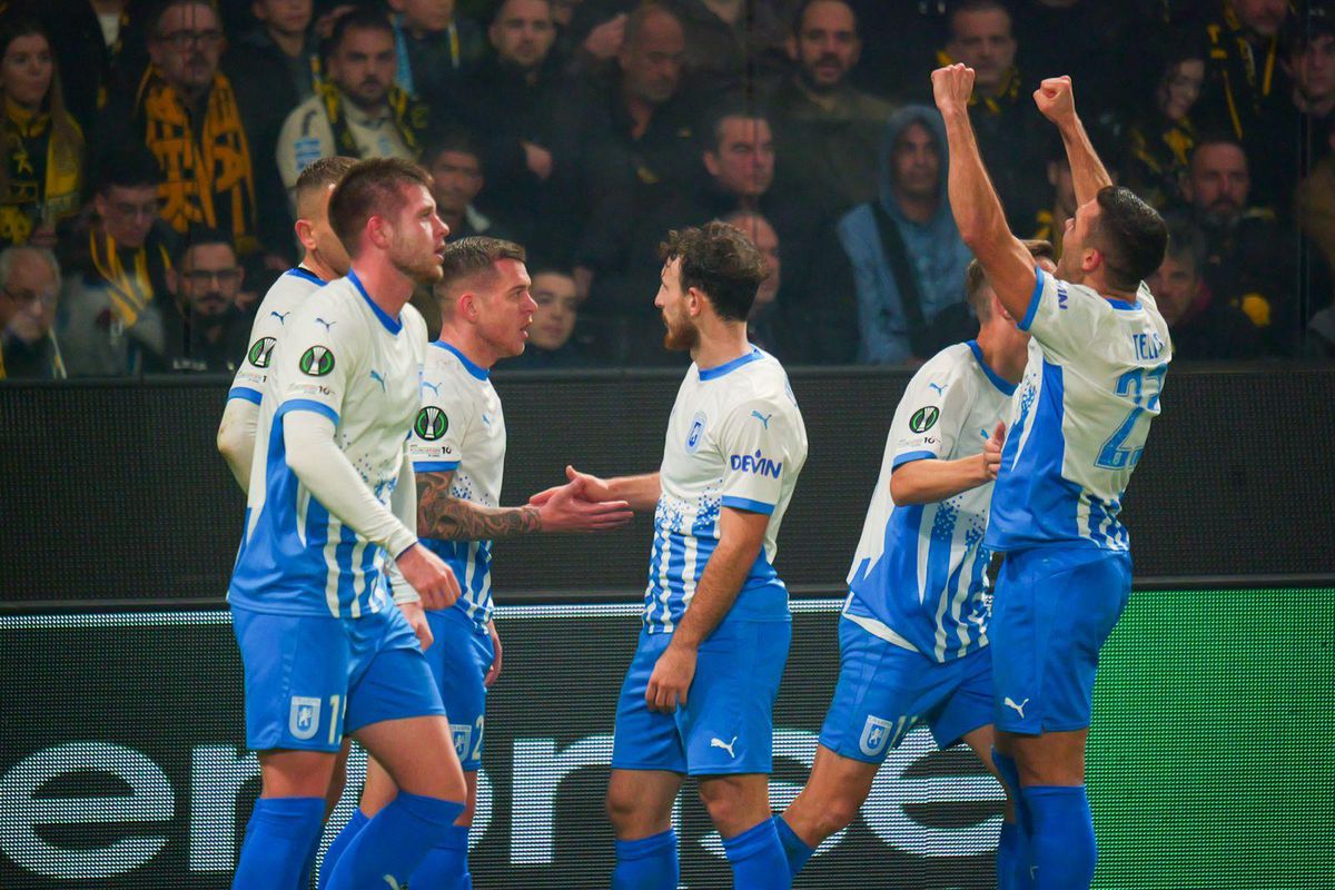 AEK Atena - Universitatea Craiova