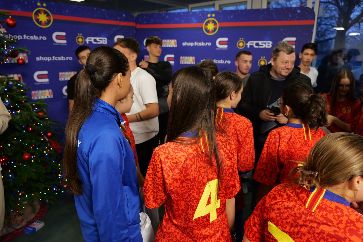 Jucătorii de la FCSB au oferit cadouri copiilor