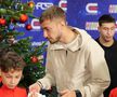 Jucătorii de la FCSB au oferit cadouri copiilor // FOTO: Andrei Furnigă (GSP)