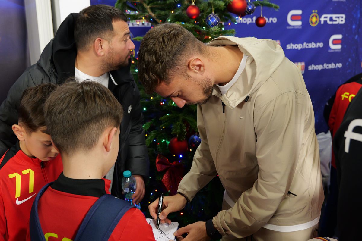 Jucătorii de la FCSB, ajutoarele Moșului pentru copiii din Academie » Pantea a luat microfonul GSP și l-a întrebat pe Lixandru: „Ce v-ați dori de Crăciun?”