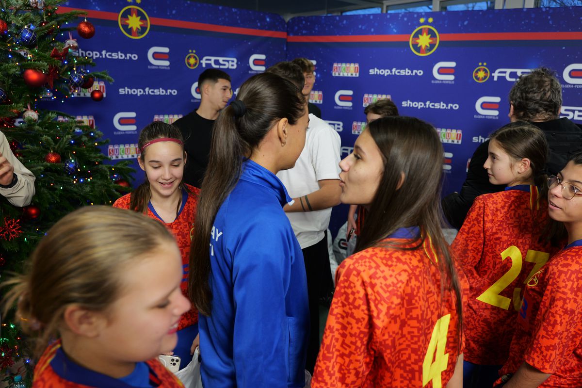 Jucătorii de la FCSB, ajutoarele Moșului pentru copiii din Academie » Pantea a luat microfonul GSP și l-a întrebat pe Lixandru: „Ce v-ați dori de Crăciun?”
