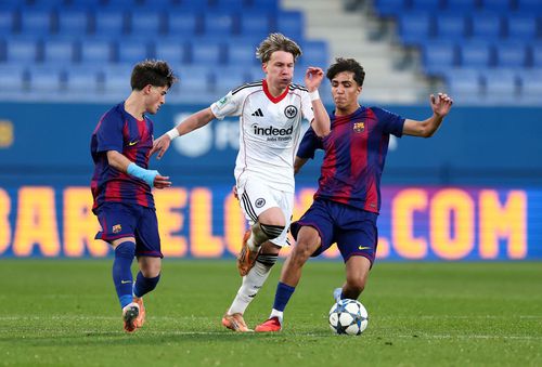 Noul puști-minune al fotbalului, pe orbita giganților » La doar 15 ani, două naționale îl vor