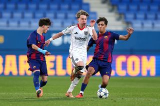 Noul puști-minune al fotbalului, pe orbita giganților » La doar 15 ani, două naționale îl vor