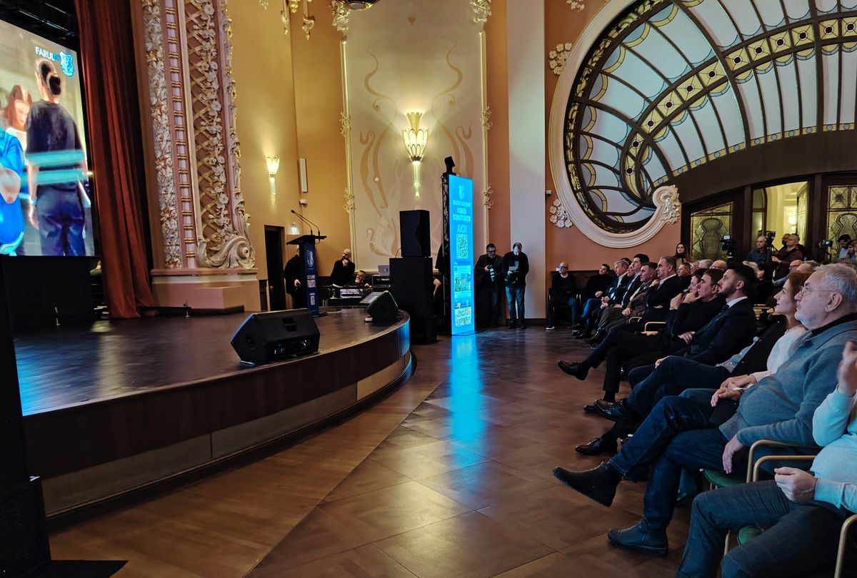 Farul și-a lansat programul de socios