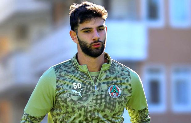 Îl vor pe Umit Akdag! Mercato de iarnă ar putea debuta cu un transfer spectaculos!