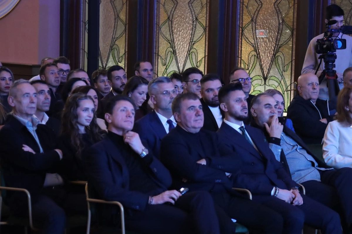 Farul și-a lansat programul de socios