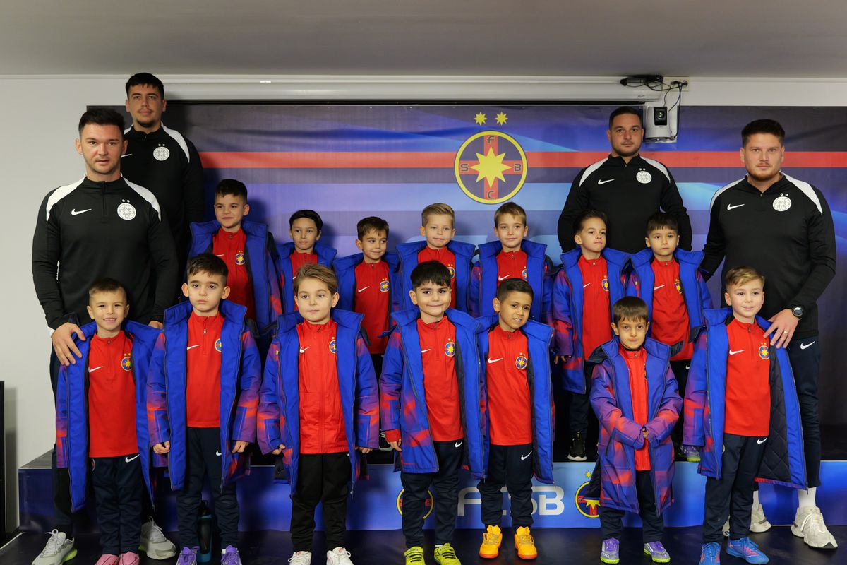 Jucătorii de la FCSB, ajutoarele Moșului pentru copiii din Academie » Pantea a luat microfonul GSP și l-a întrebat pe Lixandru: „Ce v-ați dori de Crăciun?”