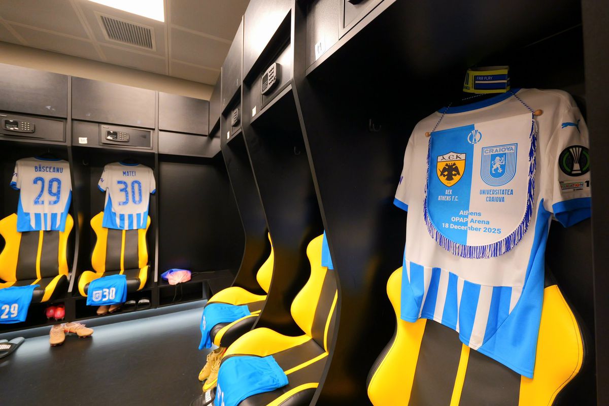 Înainte de AEK Atena - Craiova