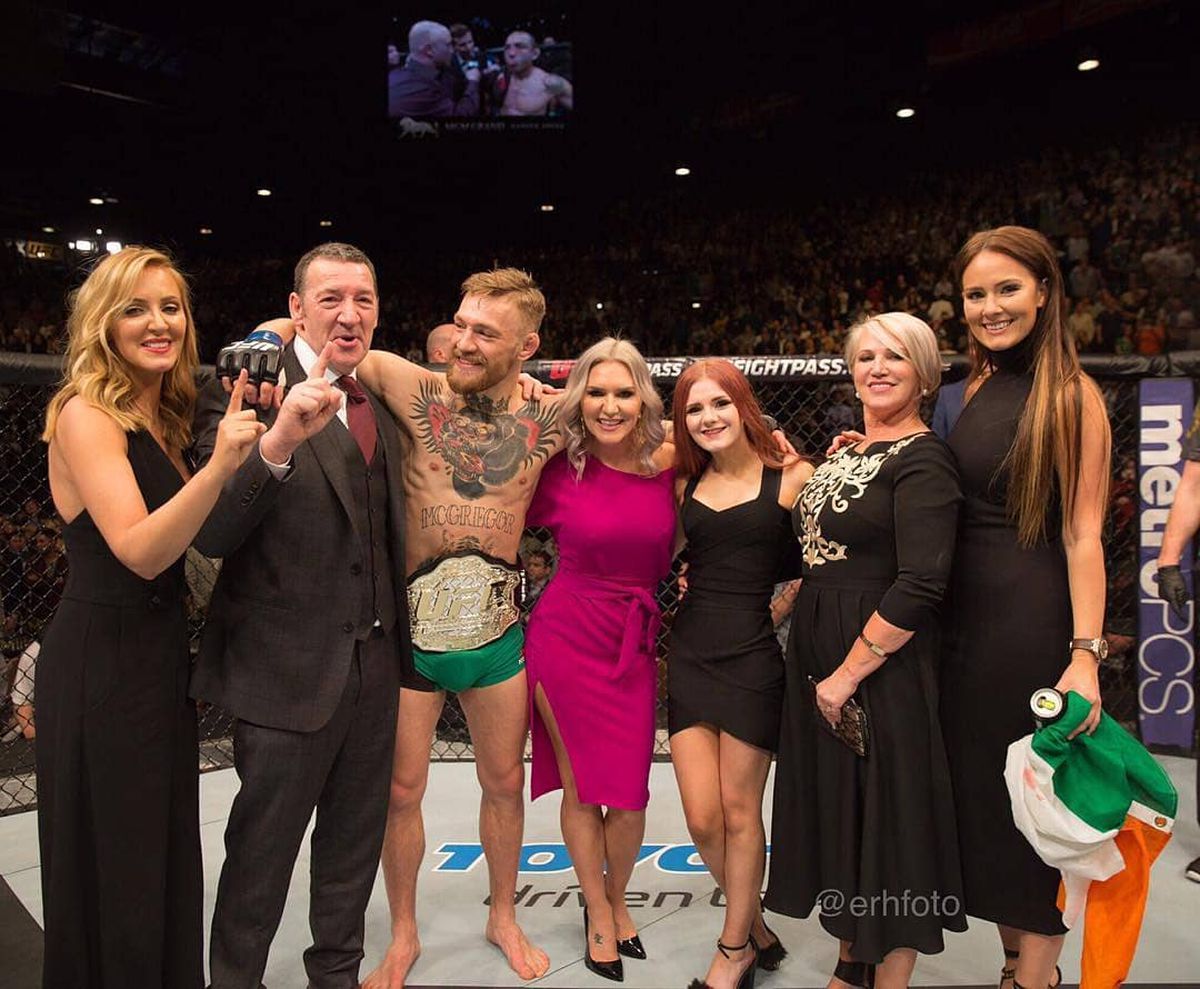 Erin și Aoife, surorile lui Conor McGregor, au făcut senzație! Avion privat și șampanie în foiță de aur
