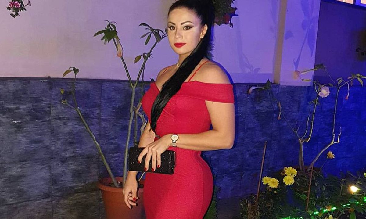 GALERIE FOTO Grigoriu Maria-Luana, senzația sexy de la haltere!