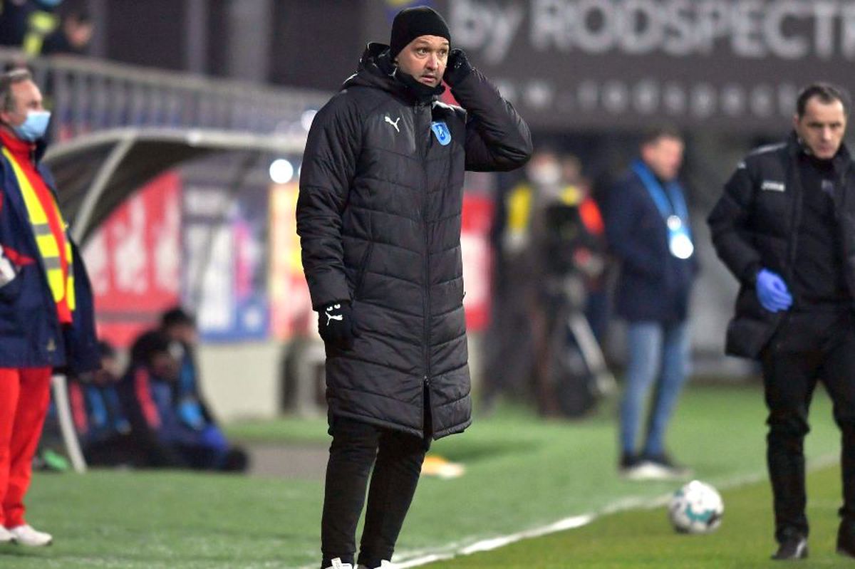 EXCLUSIV Corneliu Papură e considerat vinovat pentru criza de la Craiova: „Nu e antrenorul care să găsească soluții”