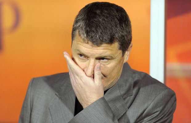 Antrenorul român a aflat de pe Facebook că a fost dat afară de la club!