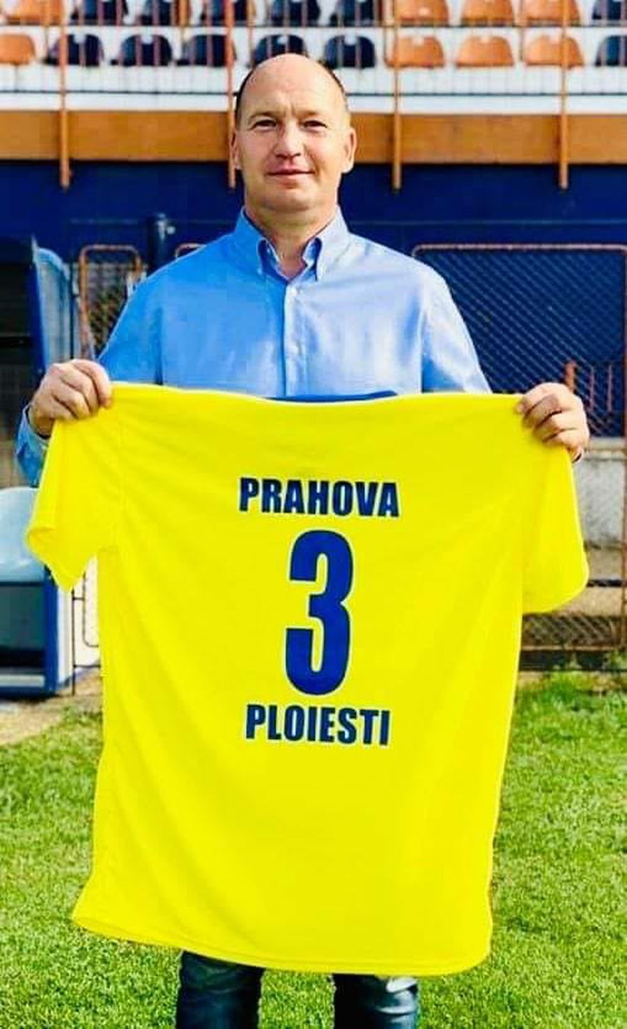 Adrian Teodorescu EXCLUSIV Omul declarat persona non grata de FRF a provocat un nou scandal: „L-am angajat ca să scăpăm de circ și amenințări”