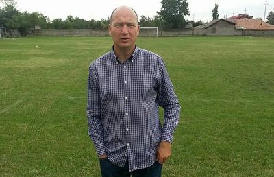 EXCLUSIV Omul declarat persona non grata de FRF a provocat un nou scandal: „L-am angajat ca să scăpăm de circ și amenințări”