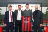 OFICIAL AC Milan are un nou #9! „Diavolii” au adus un fost câștigător al Ligii Campionilor