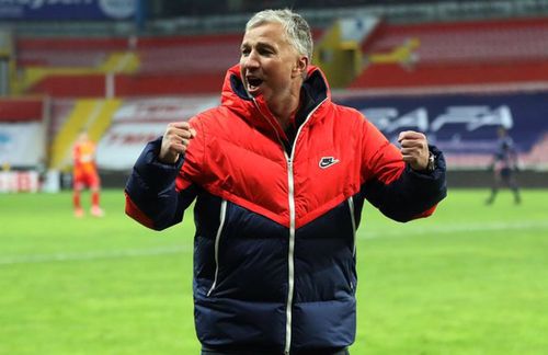 Dan Petrescu, 53 de ani, a vorbit după prima victorie obținută în Turcia: Kayserispor - Istanbul Bașakșehir 2-0 @Twitter