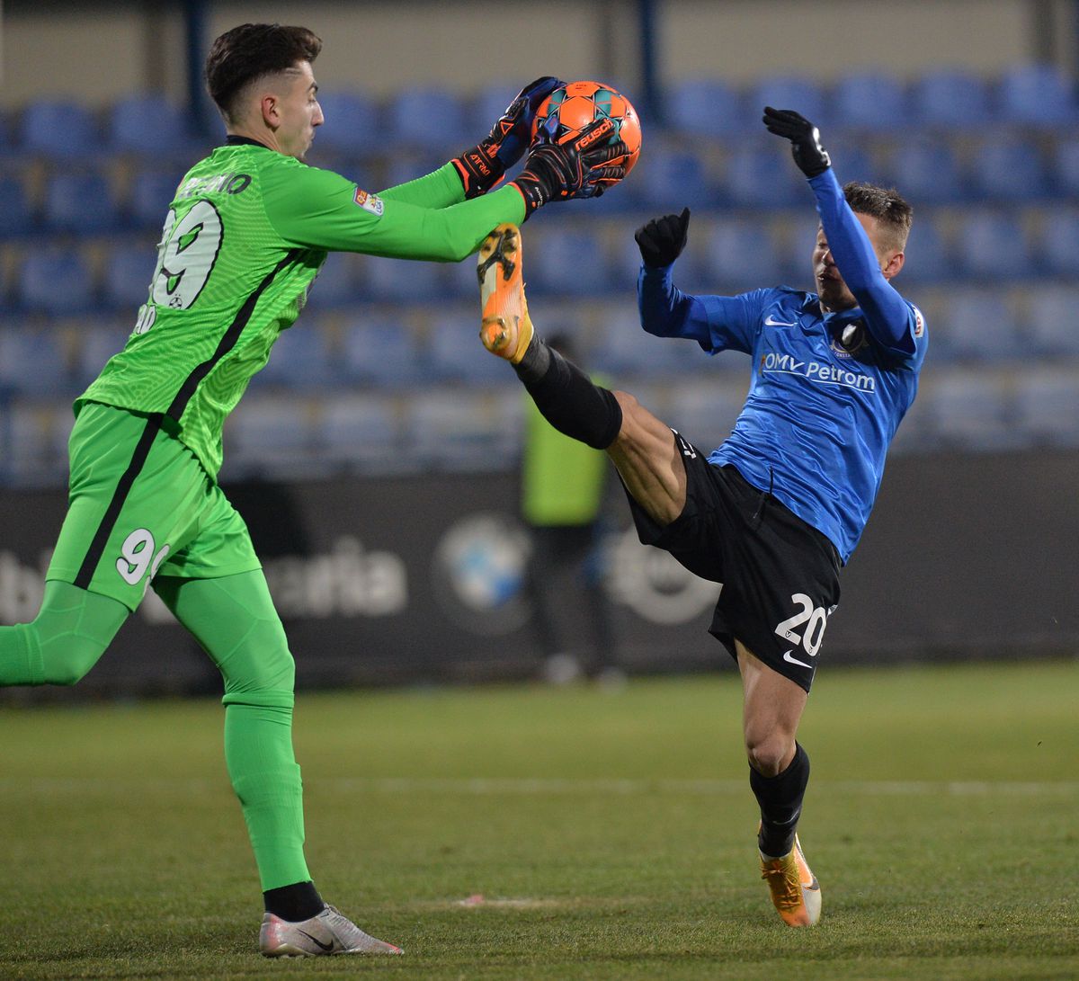 FOTO+VIDEO. Viitorul - FCSB 2-2 » Spectacol la Ovidiu! Rednic încurcă liderul. Cum arată clasamentul