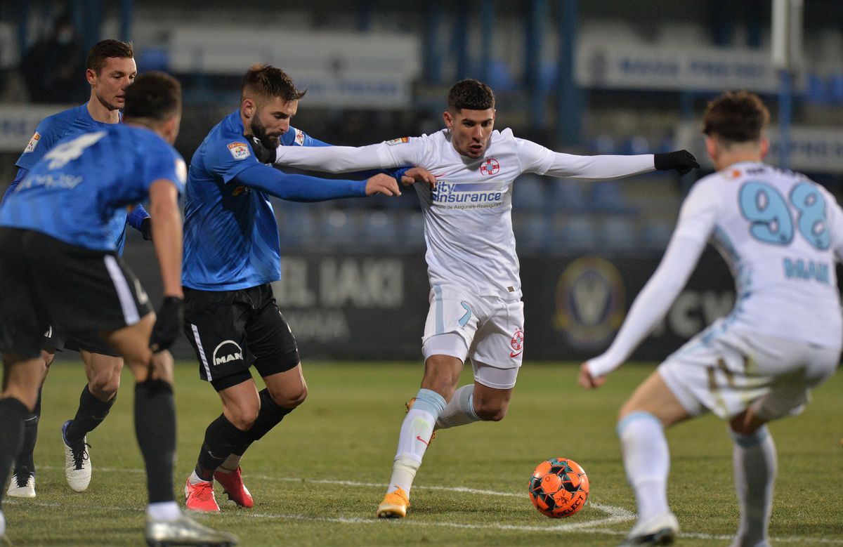 FCSB. Mihai Stoica, reacție după egalul cu Viitorul: „Înțeleg că de ani de zile Kovacs e rezident în Cluj” » Ce le-a răspuns fanilor care i-au cerut un atacant