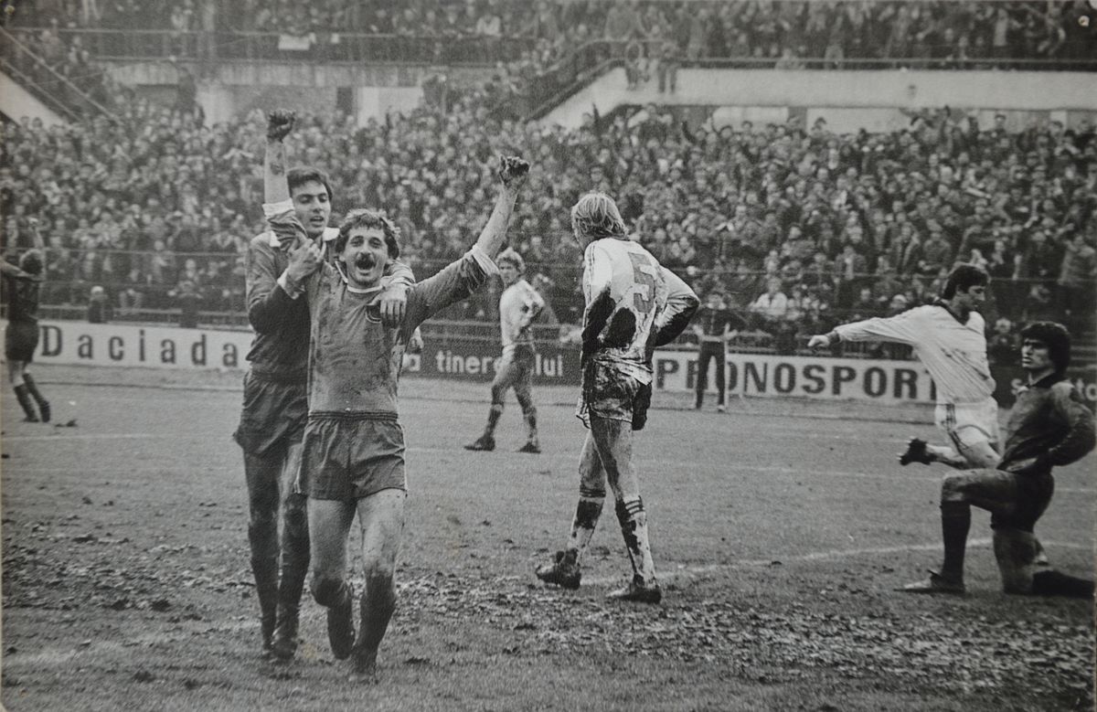 Remus Vlad #76. Amintirile antrenorului care a lansat zeci de mari fotbaliști. Și-a presimțit propriul infarct și nu poate uita nici acum „rana Dinamo”: „Un singur om m-a vrut acolo! Dinu? Ce rost are să dezgropăm morții?!”