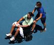 Scene dureroase la Australian Open » A fost nevoită să iasă de pe teren în scaun cu rotile