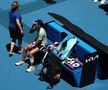 Scene dureroase la Australian Open » A fost nevoită să iasă de pe teren în scaun cu rotile