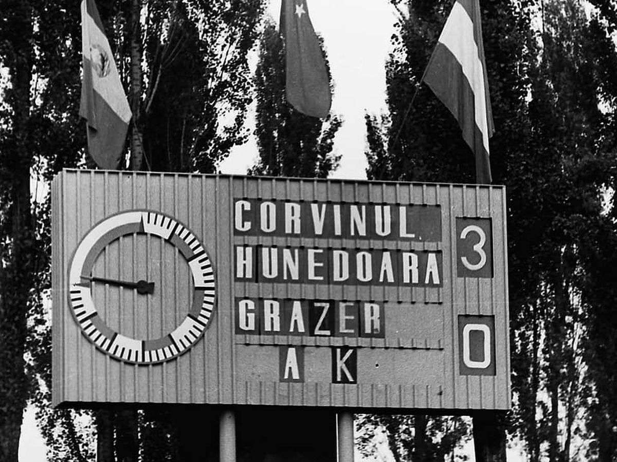 Remus Vlad #76. Amintirile antrenorului care a lansat zeci de mari fotbaliști. Și-a presimțit propriul infarct și nu poate uita nici acum „rana Dinamo”: „Un singur om m-a vrut acolo! Dinu? Ce rost are să dezgropăm morții?!”